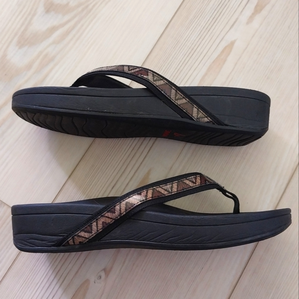 Vionic High Tide Platform Sandals - image 3